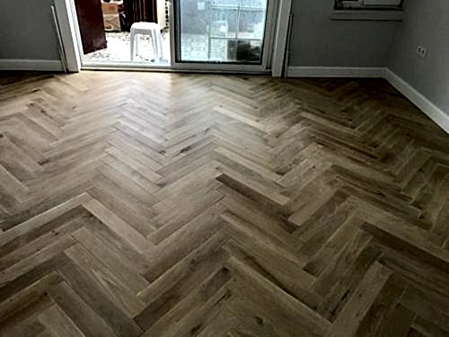 Oak-Naturel-Massive-Herringbone