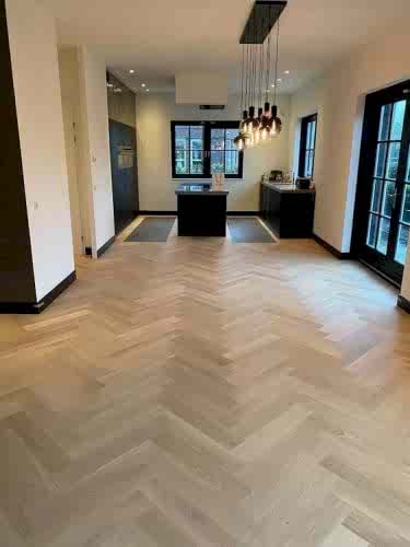 Oak-Sand-Herringbone