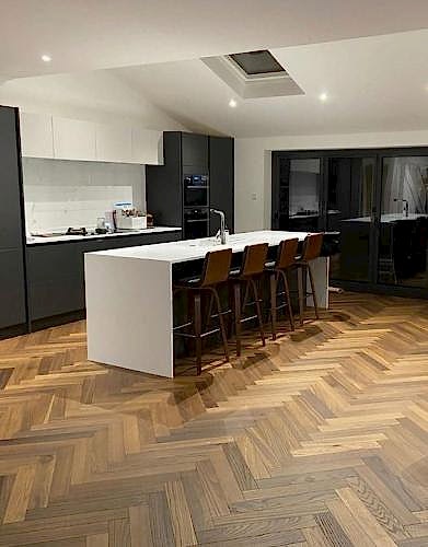 Oak-Thermowood-Herringbone