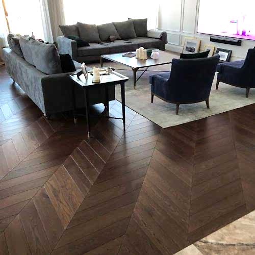 Oak-Cacao-Matt-Lacquerd-Chevron-Macar-Parke