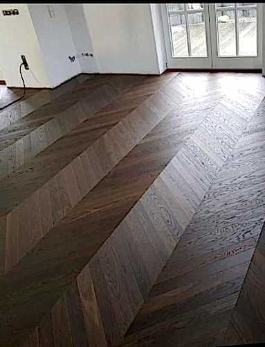 Oak-Smoked-Brushed-Matt-Lacq-Prime-Chevron-Macar-Parke